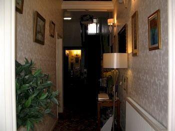 The Cornhill Hotel ブラックプール エクステリア 写真